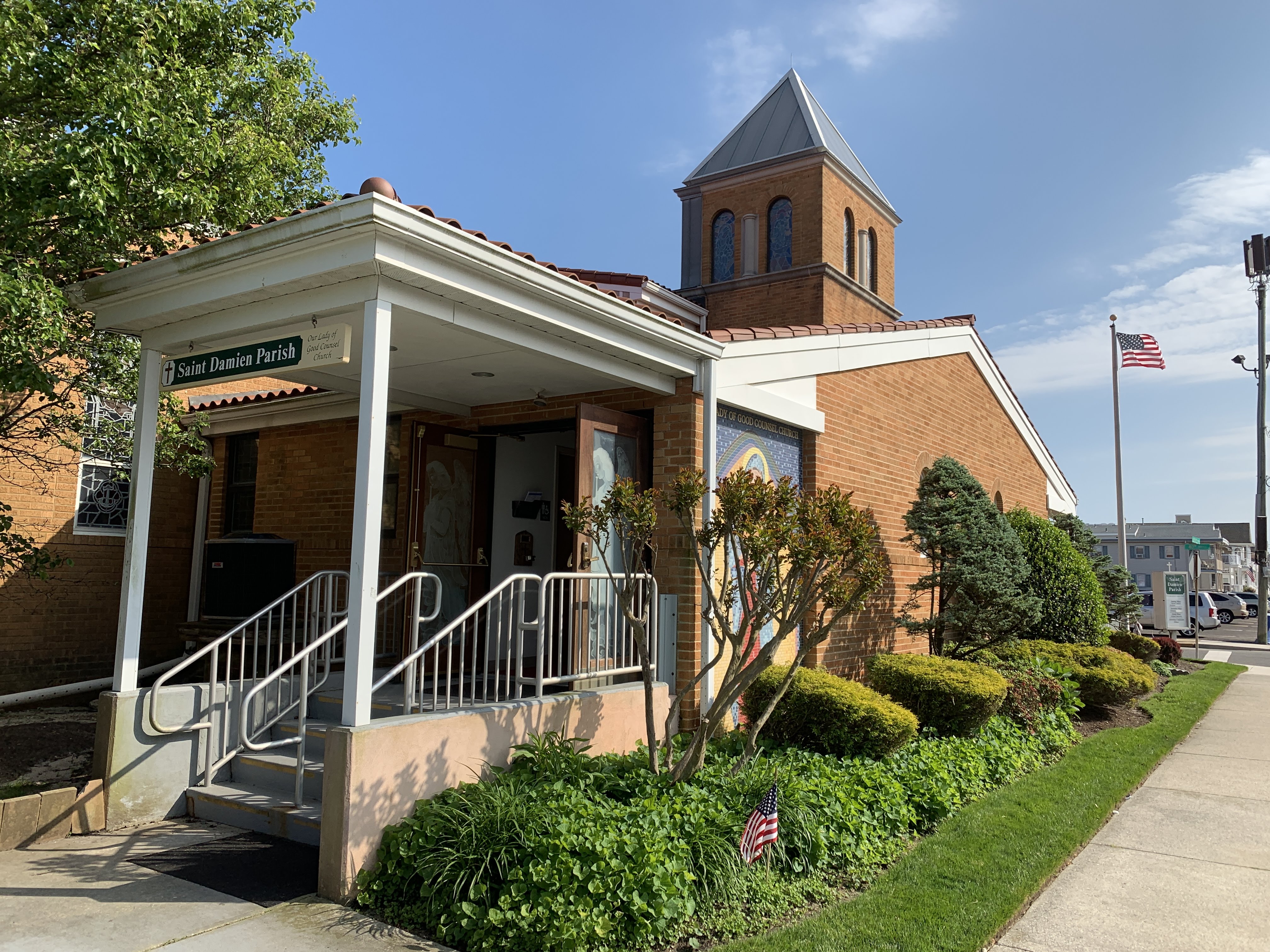 Gallery Saint Damien Parish